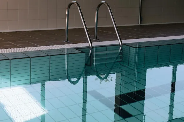 [freepicdownloader.com] stairs competition pool copy space normal 11zon