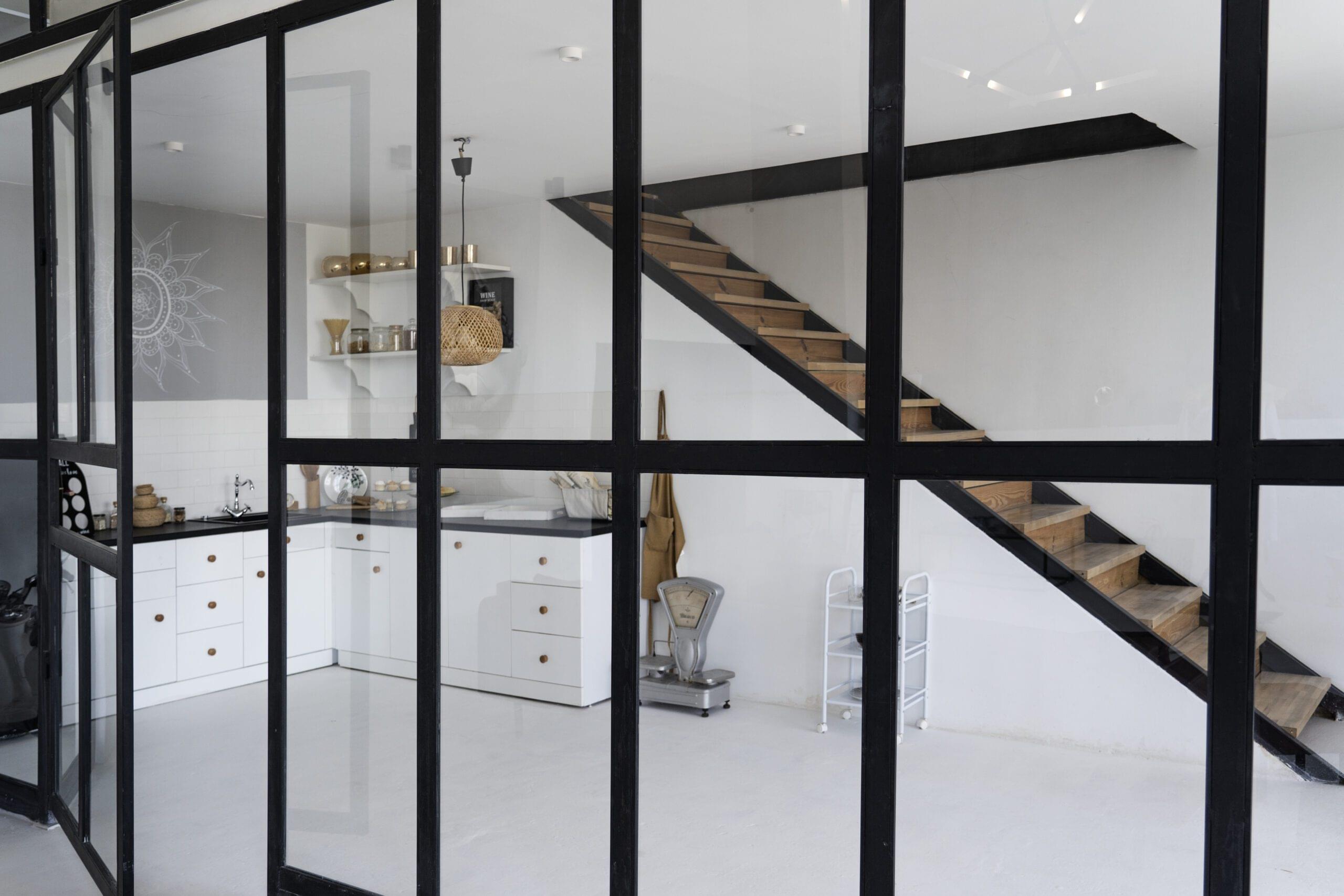What is Tempered Glass: It Features and Uses
